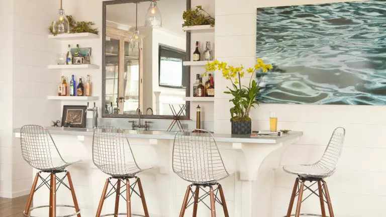 How to Decorate Bar Table