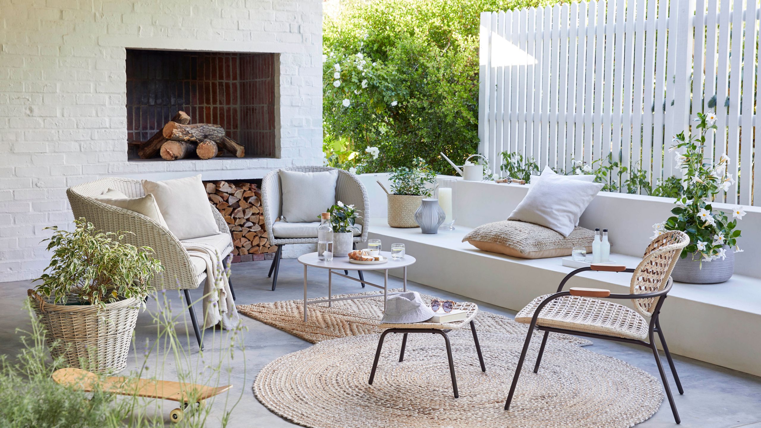How to Prevent Bird Poop on Patio Furniture
