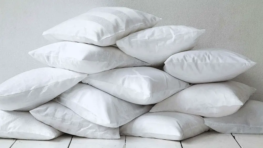 How to Store Bed Pillows When Not in Use