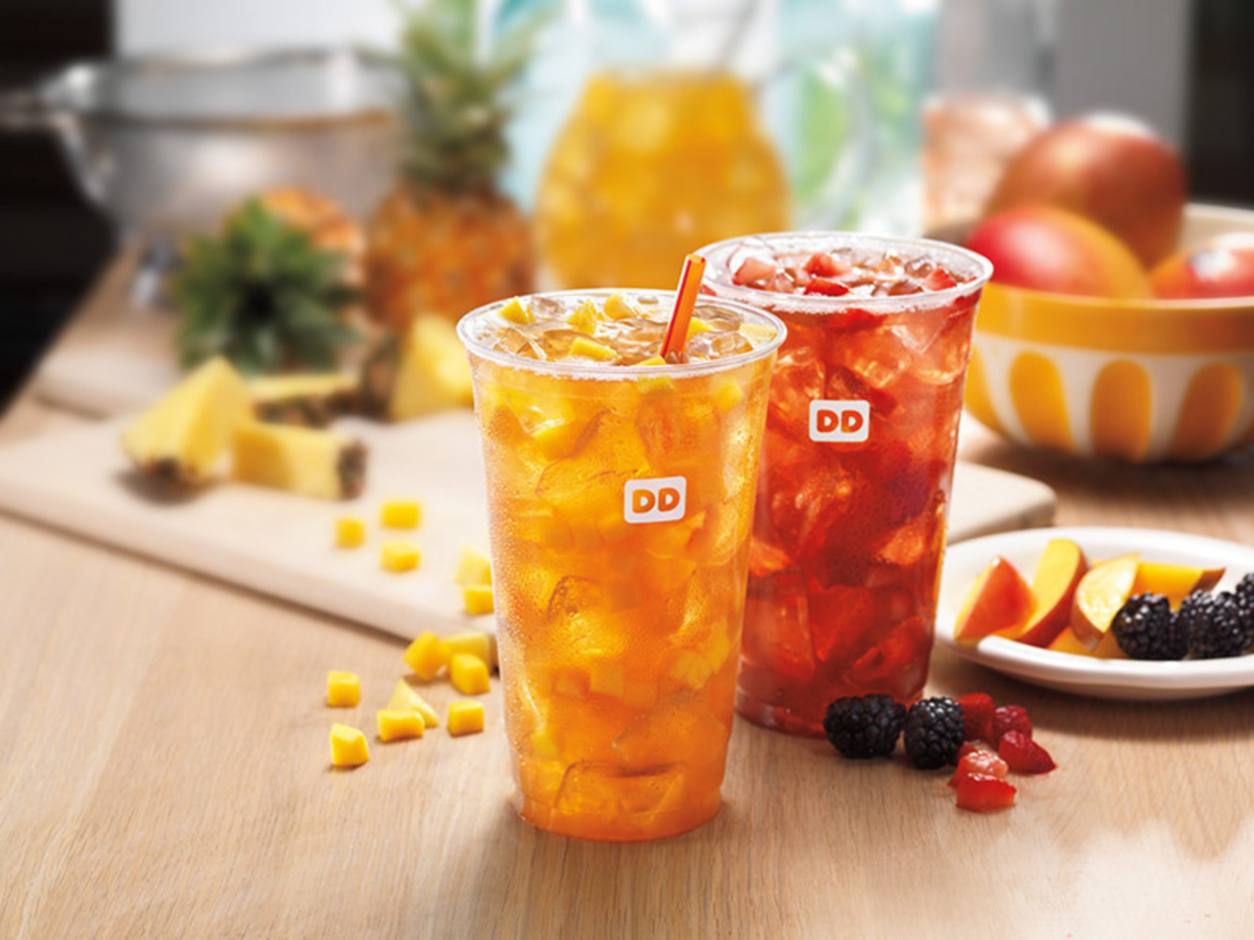 What is in a Dunkin Donuts Mango Pineapple Refresher