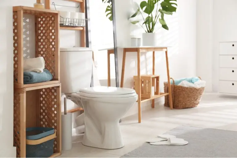 How to Decorate a Toilet Room