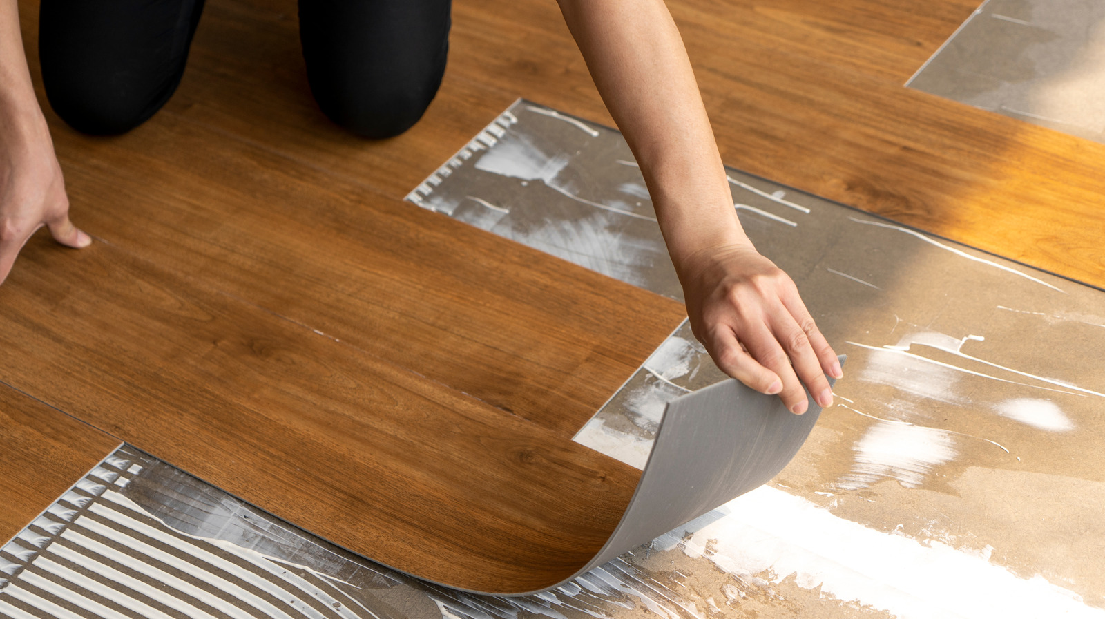 How to Get Waves Out of Vinyl Flooring