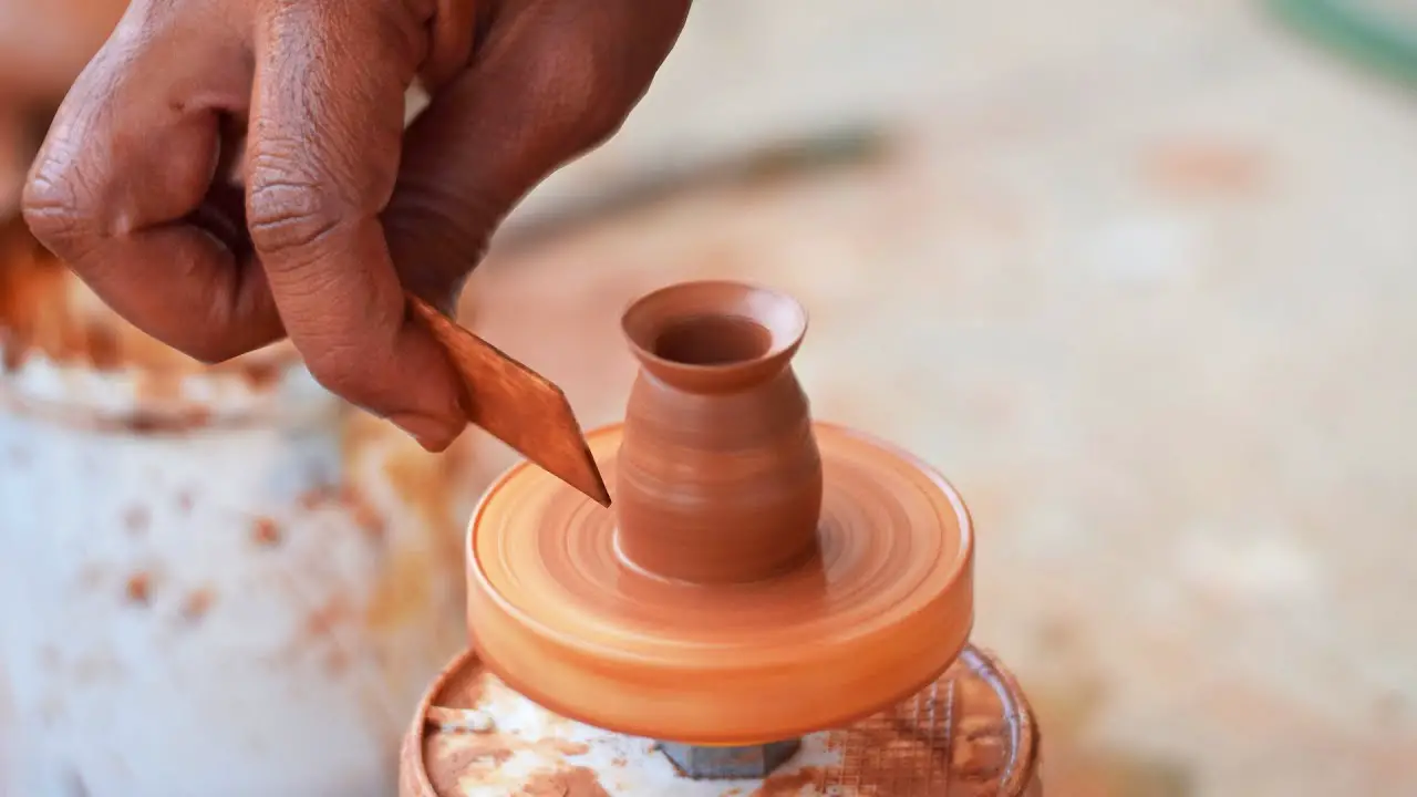 how to make pottery wheel at home without electricity