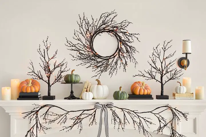 When to Take down Fall Decorations