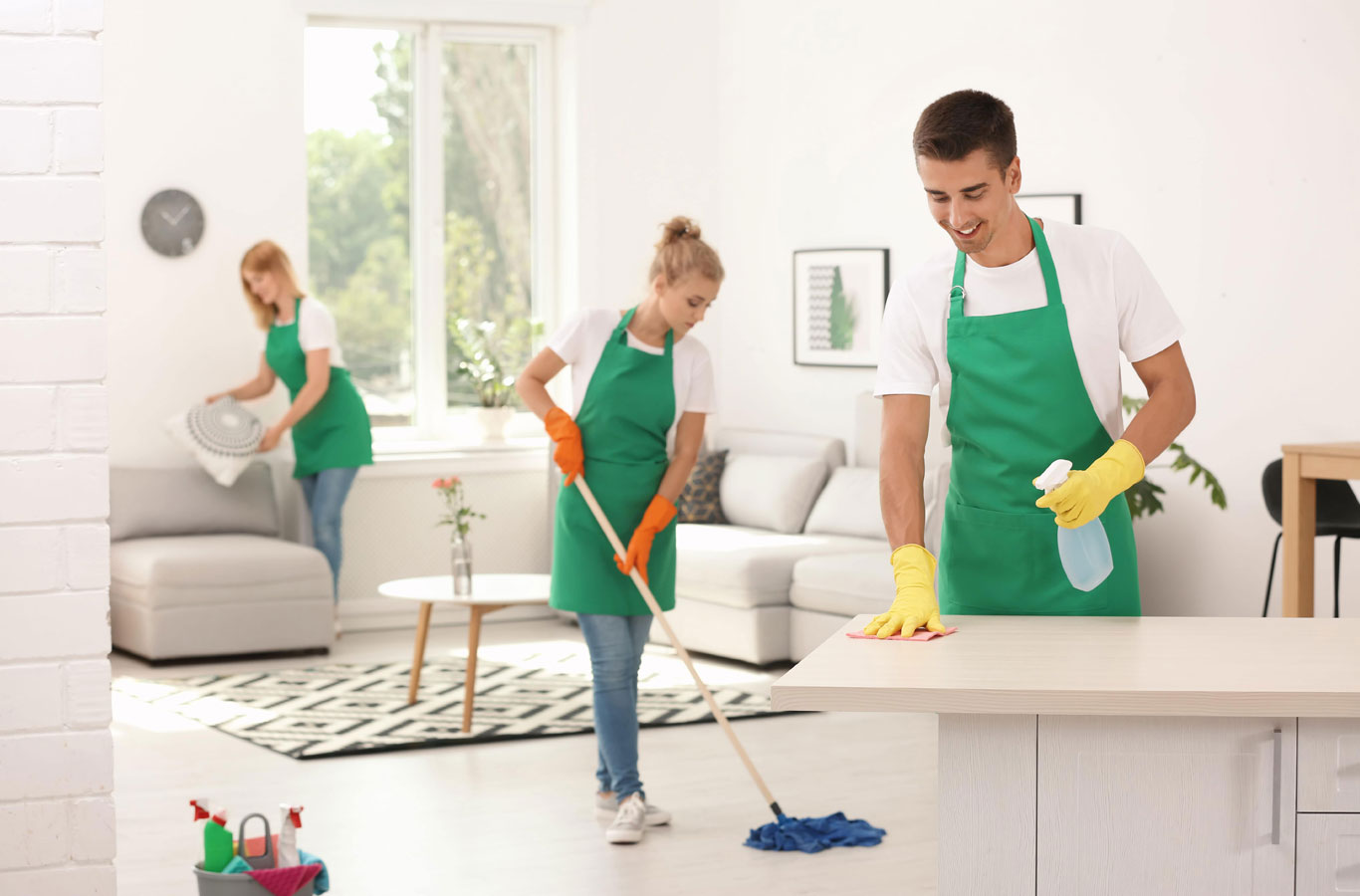 How Long Does It Take a Cleaner to Clean a 3 Bedroom House