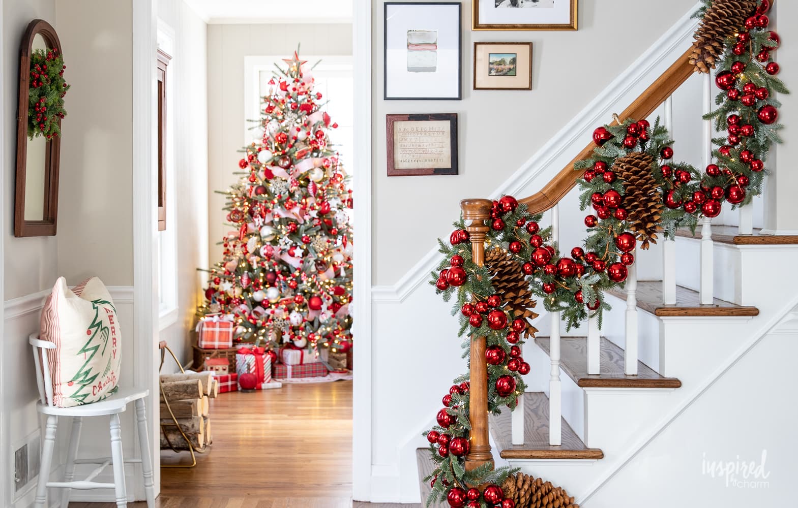 Decorating a Foyer for Christmas