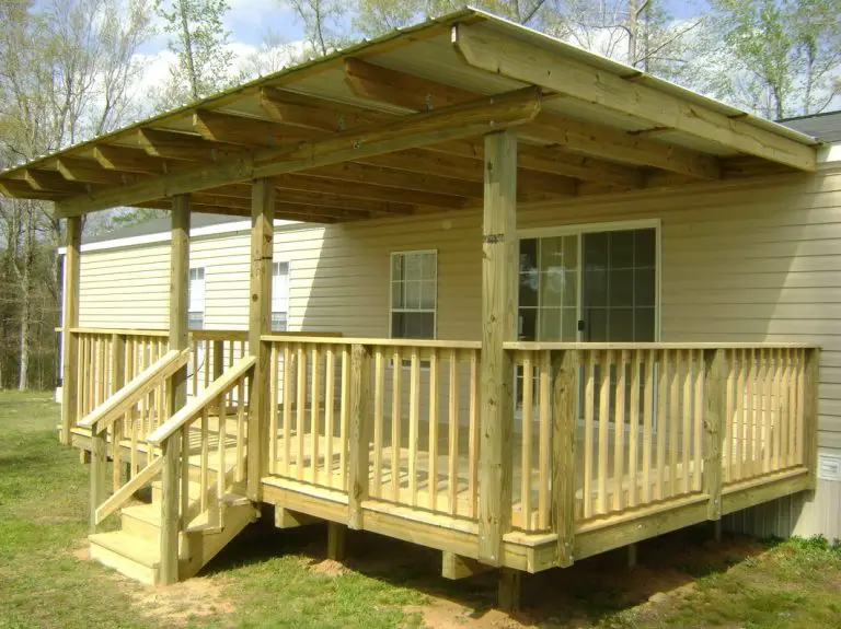 How to Build a Porch on a Mobile Home