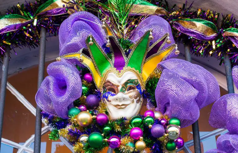 When to Decorate for Mardi Gras