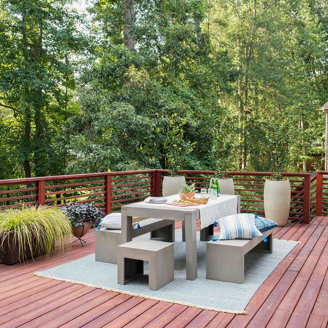 How to Decorate a Deck on a Budget