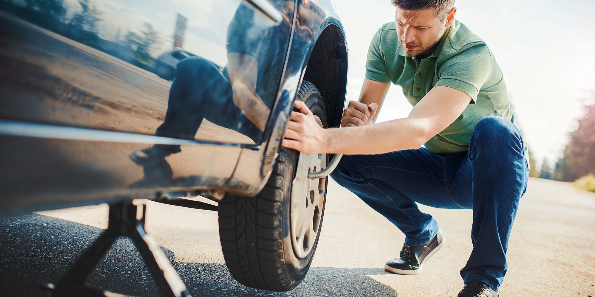 How to Put Air in a Flat Tire at Home