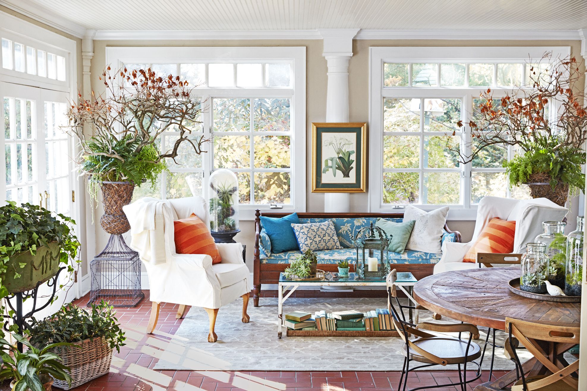 How to Decorate a Sunroom With Plants