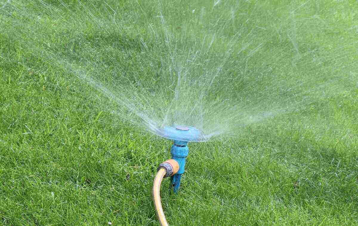Best In-Ground Lawn Sprinklers