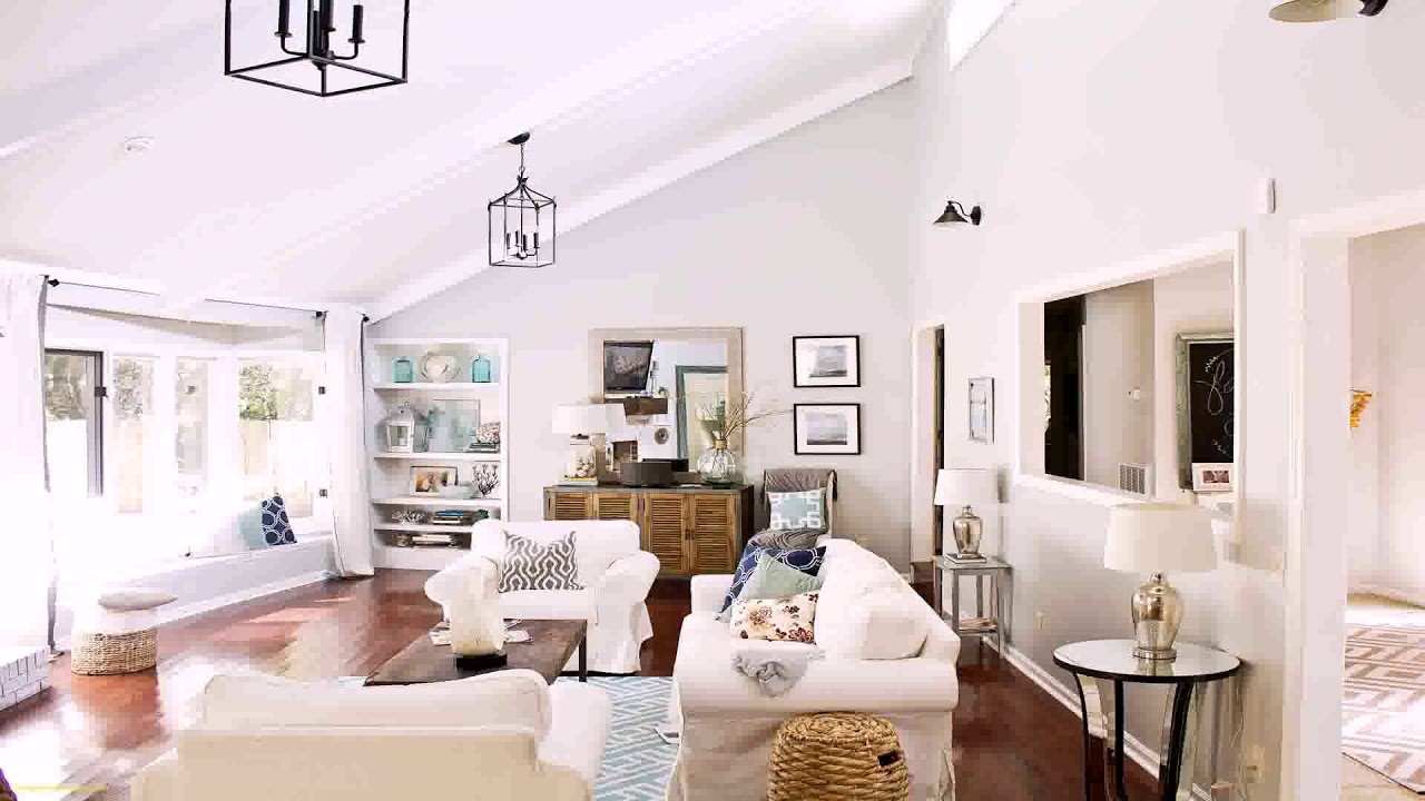 How to Decorate Wall With Vaulted Ceiling