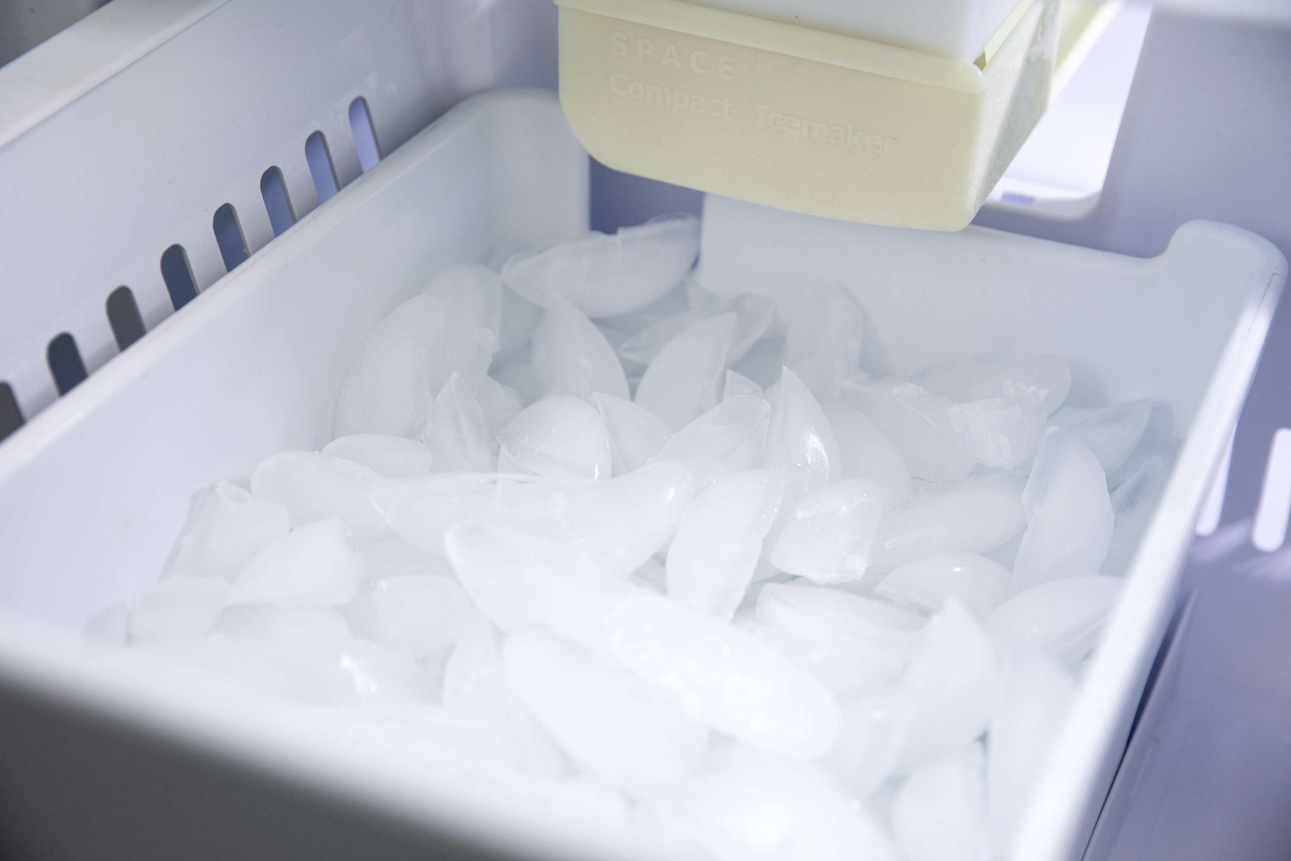 Turning off the Ice Maker