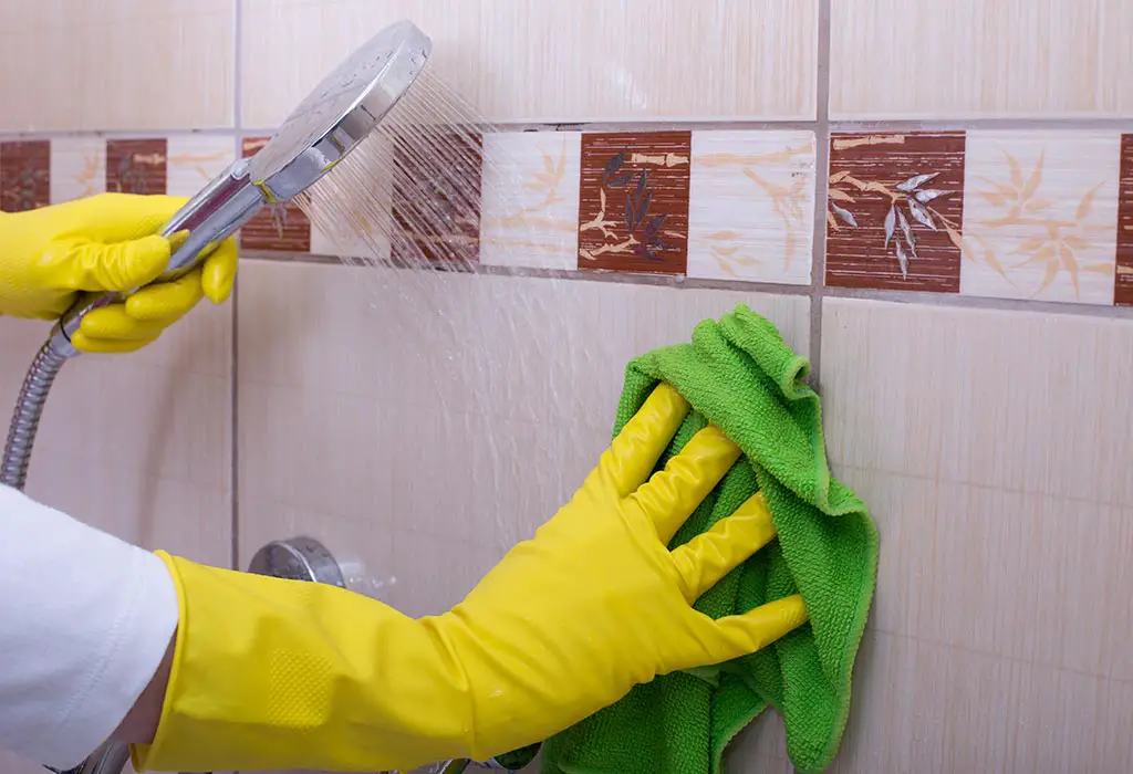 What is the Best Way to Clean Bathroom Tiles