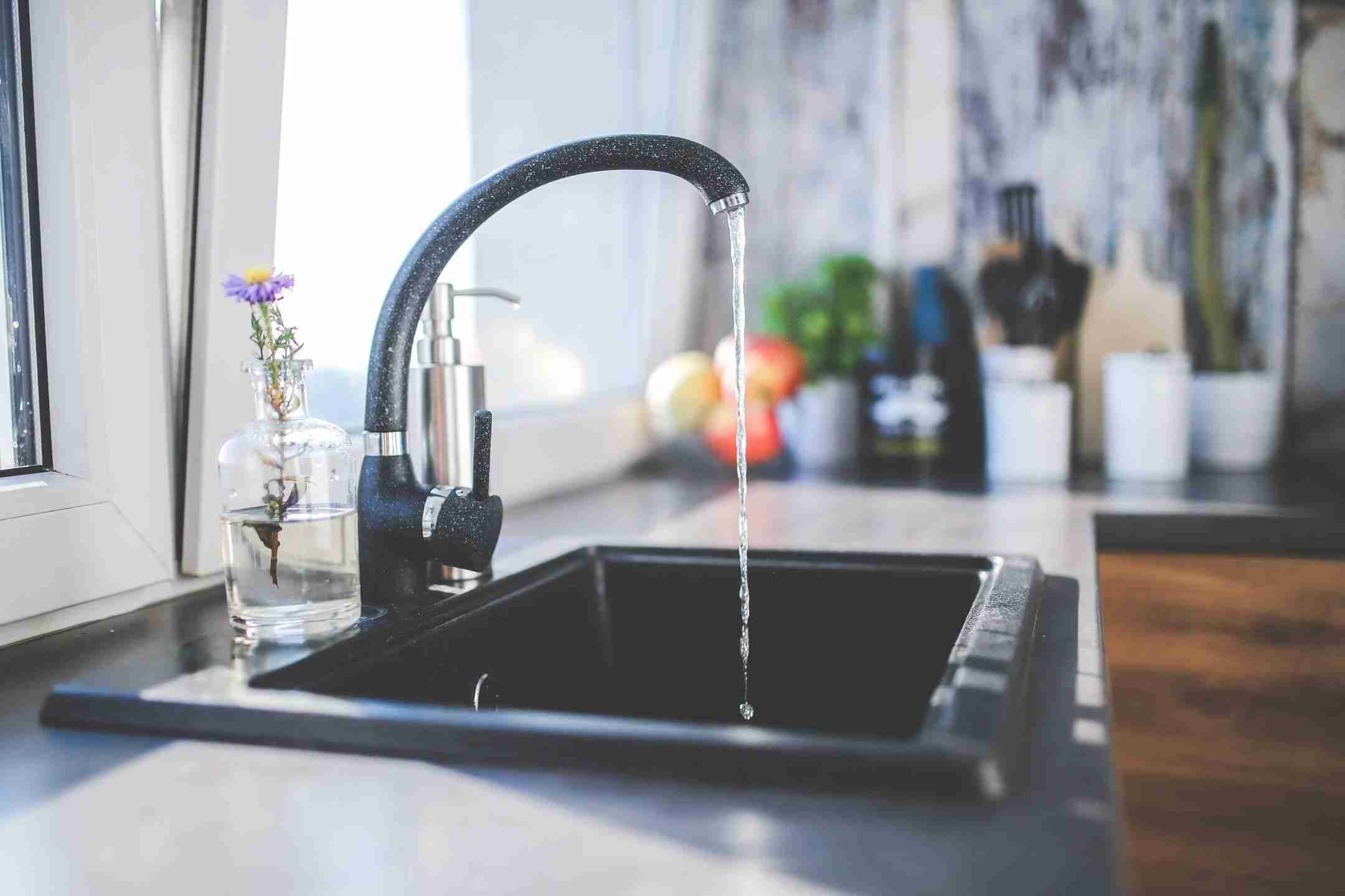 What is the Labor Cost to Install a Kitchen Sink