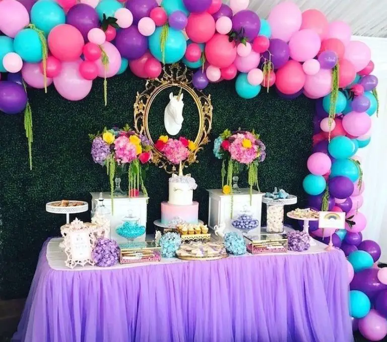 How to Decorate a Table for a Birthday Party