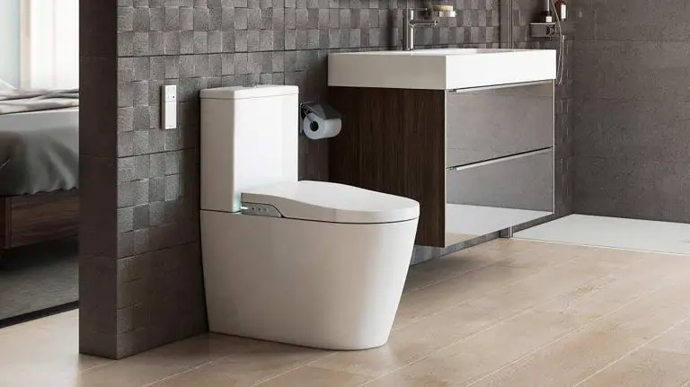 The Benefits of Switching to a Smart Toilet