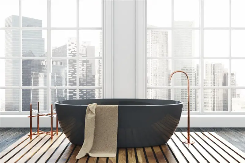 Improving the look of your bathtub can update your bathroom