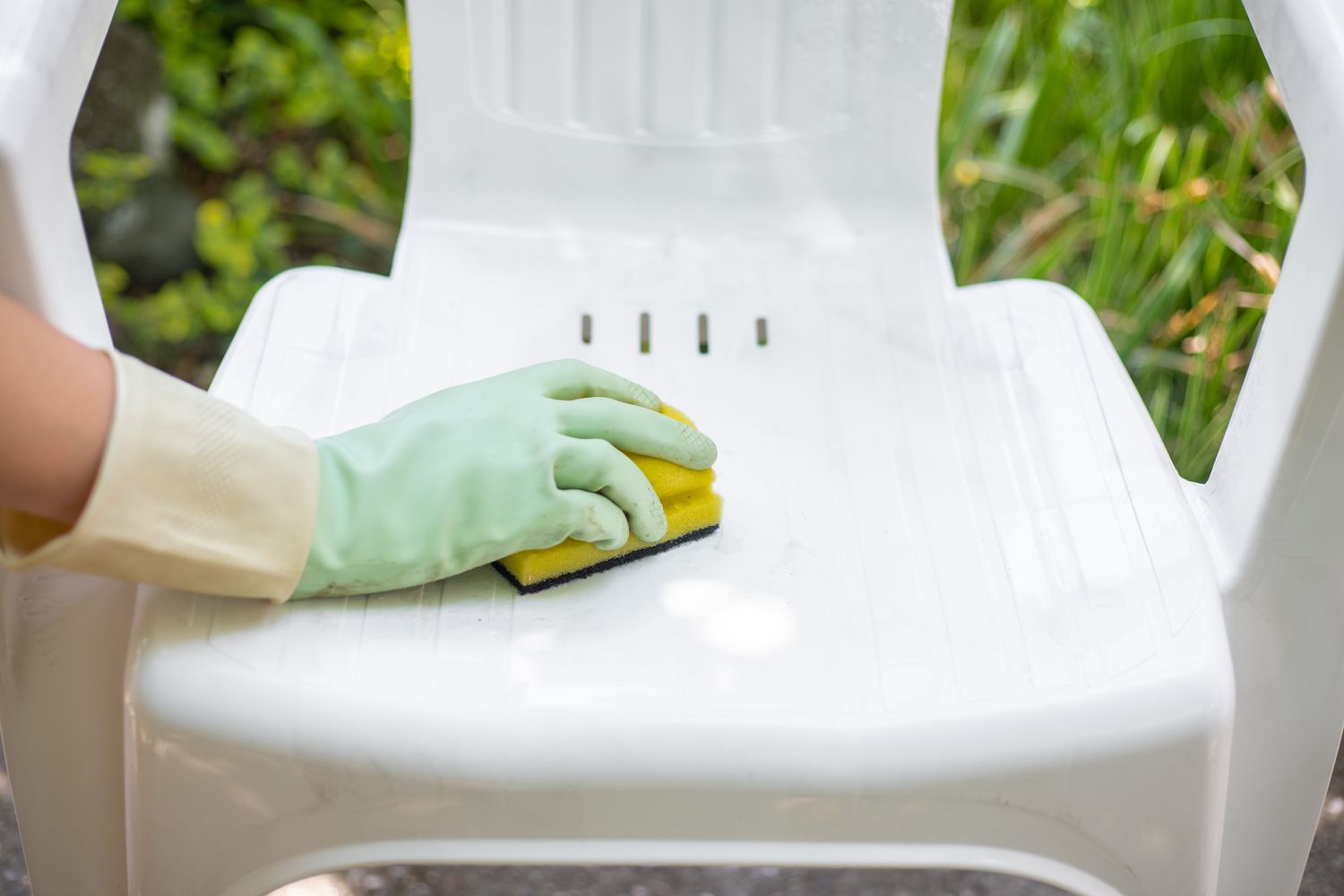 How to Clean White Plastic Chairs