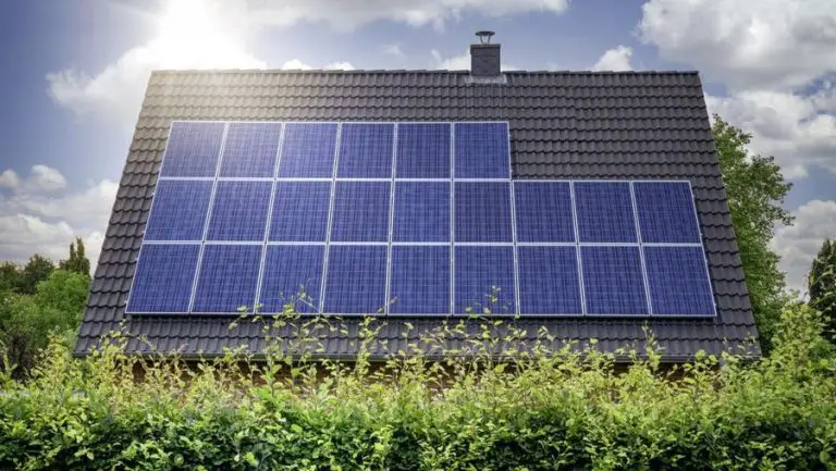 WHY ARE SOLAR PANELS GAINING POPULARITY IN 2023