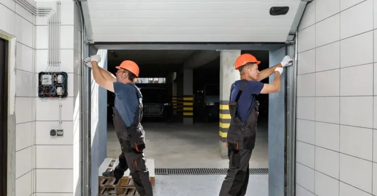 WHAT TO LOOK FOR WHEN CHOOSING A GARAGE DOOR REPAIR COMPANY?