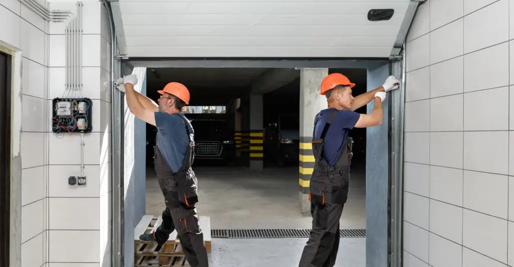 what-to-look-for-when-choosing-a-garage-door-repair-company