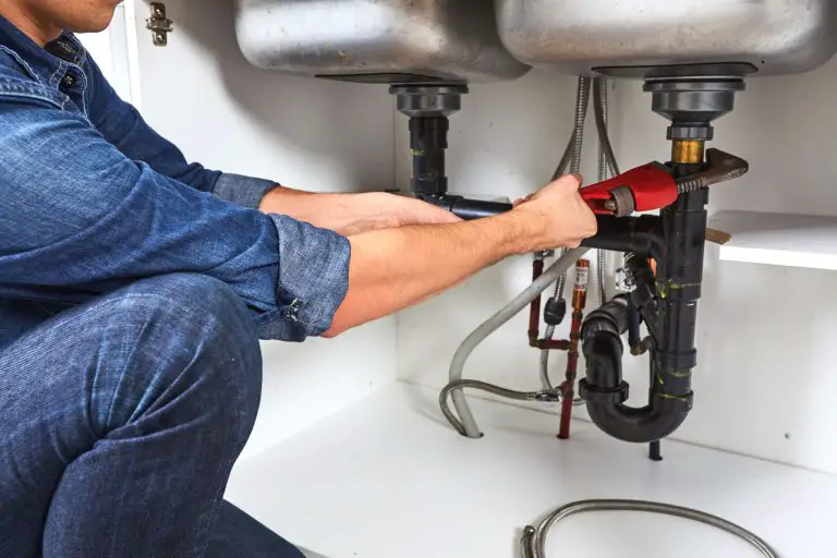 How Do You Know When To Call A Plumber?